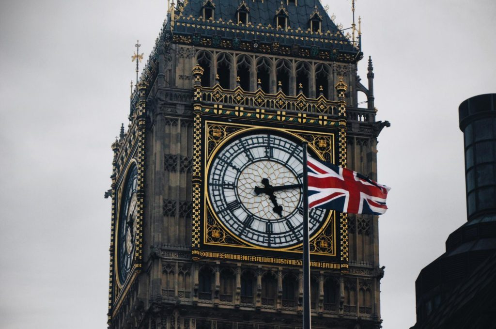 Birleşik Krallık’ta Kalıcı Oturum