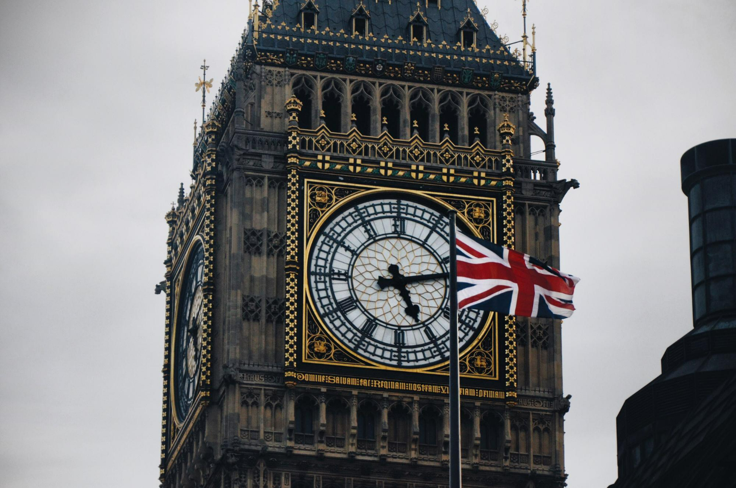 Birleşik Krallık’ta Kalıcı Oturum